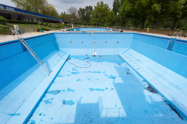 Best Water damage restoration specialists  in Squirrel Mountain Valley, CA